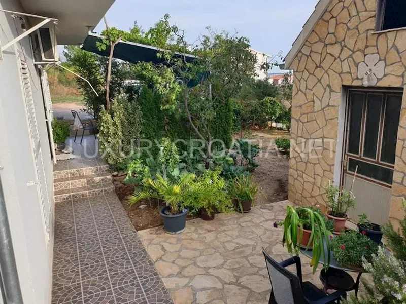 Casa in vendita nella zona di Kastel – 2