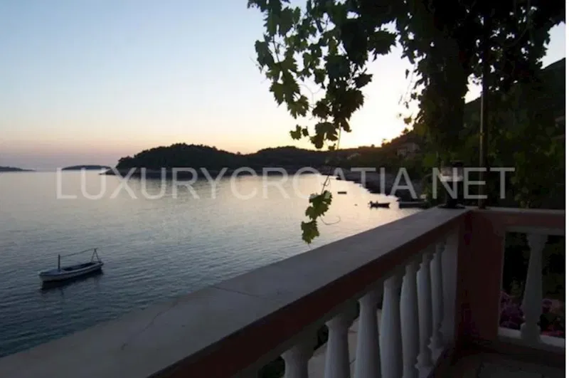 Villa fronte mare in vendita sull'isola di Korčula – 3