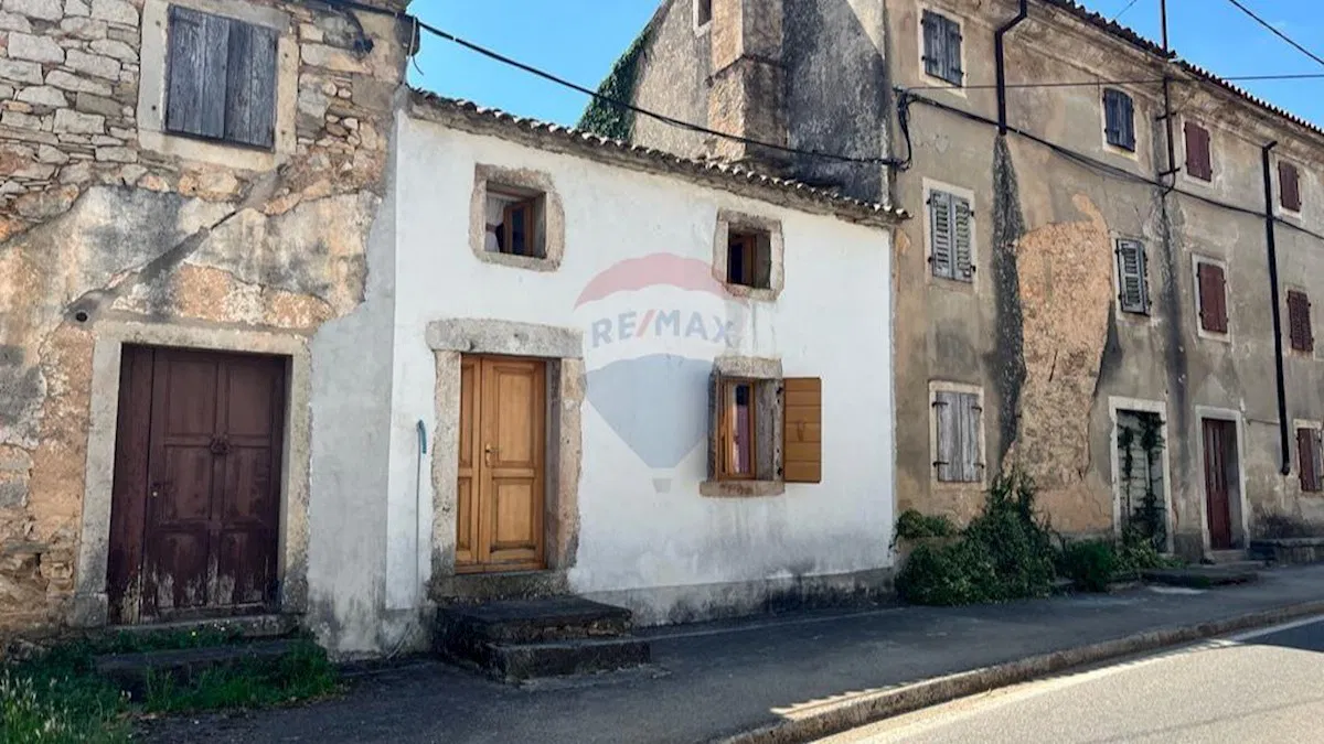Istra-Karojba, autohtona useljiva  kuća u nizu