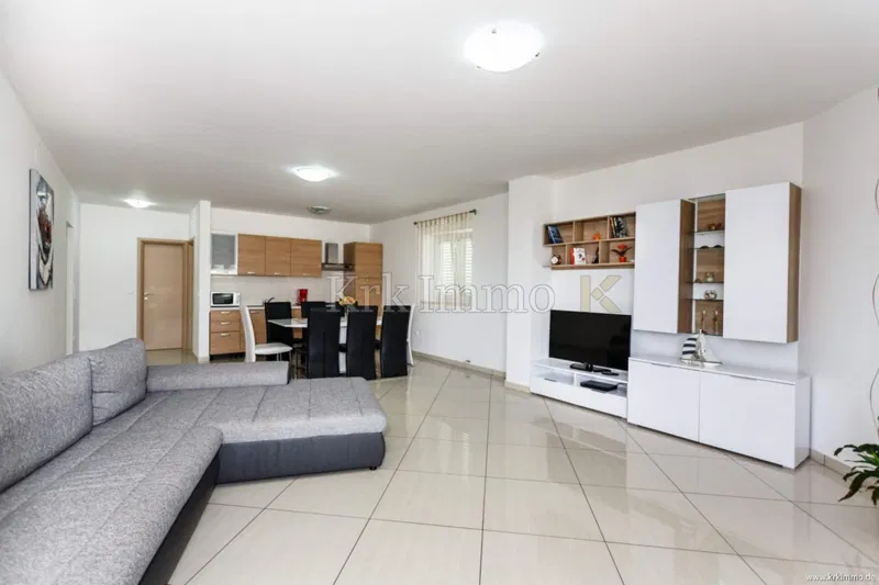 Vrbnik: Apartma v prvem nadstropju z odprtim pogledom na morje! – 3