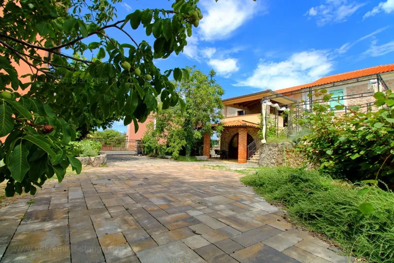 Malinska dintorni, casa in pietra con due appartamenti con piscina! – 2