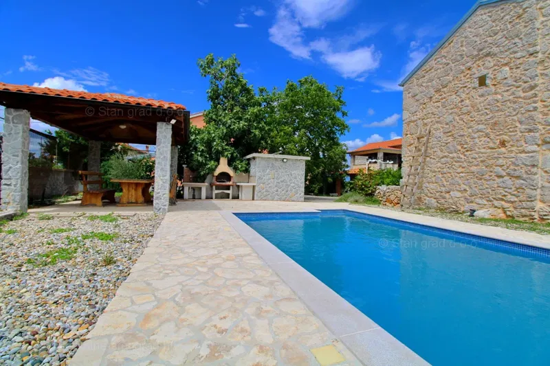 Malinska dintorni, casa in pietra con due appartamenti con piscina! – 3