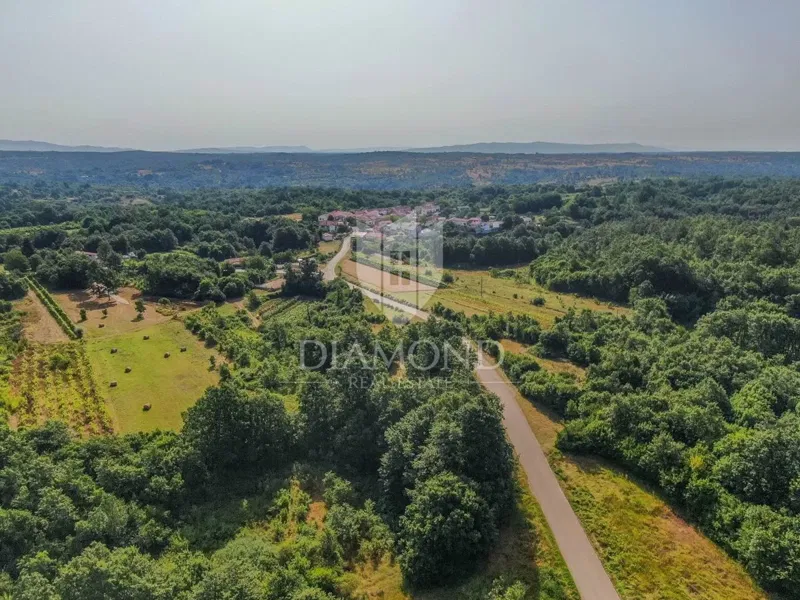 Spacious land in a quiet place not far from Svetvinčent – 2