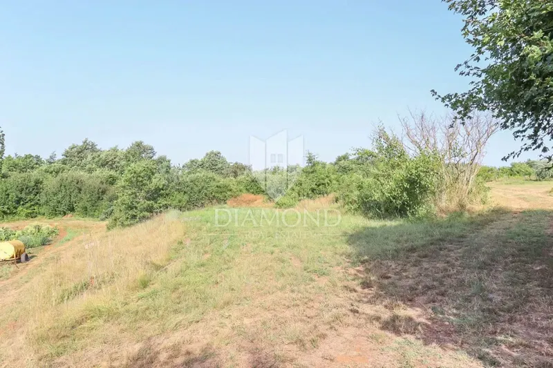 Spacious land in a quiet place not far from Svetvinčent – 3