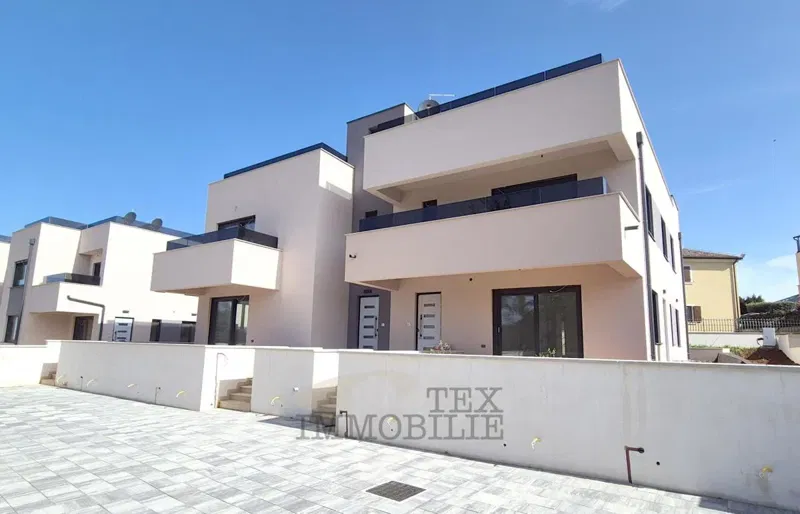 New apartment near the sea and the center of Porec – 2