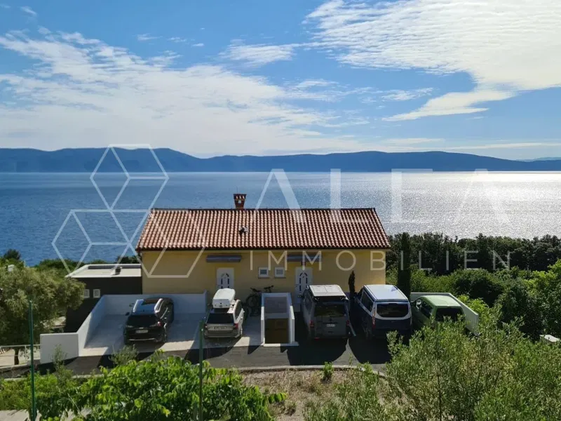 Dom apartamentowy z widokiem na morze! – 3