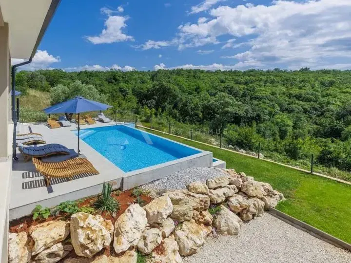 Villa in a beautiful location with open sea view – 3