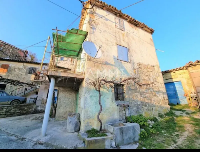 ISTRA, DRAGUĆ - TWO STONE HOUSES FOR ADAPTATION – 3