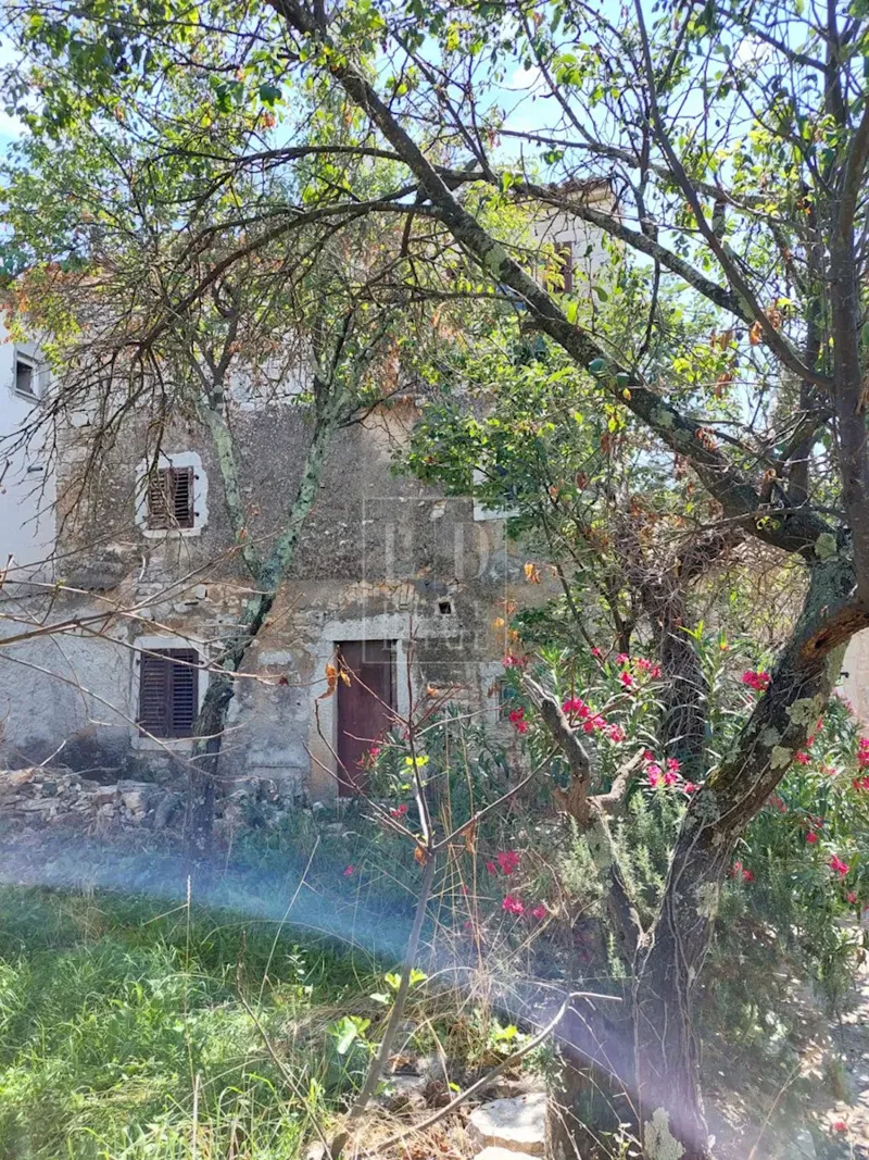 Casa in pietra – 3