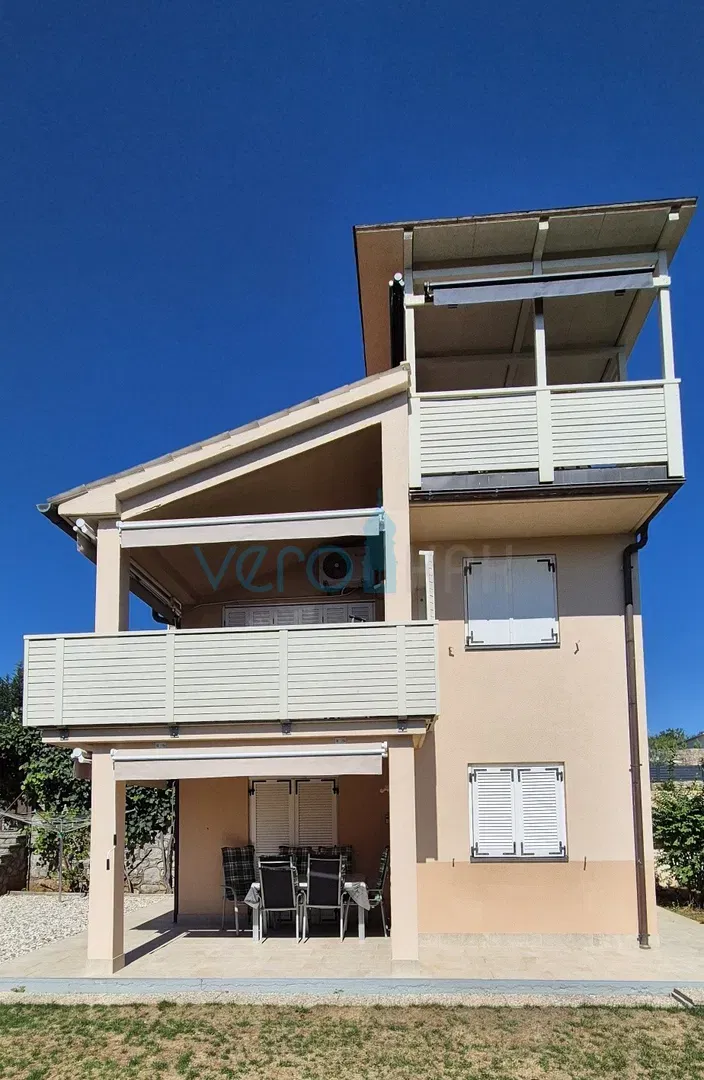 City of Krk, surroundings, detached house with 3 apartments, yard, sea view, for sale – 3