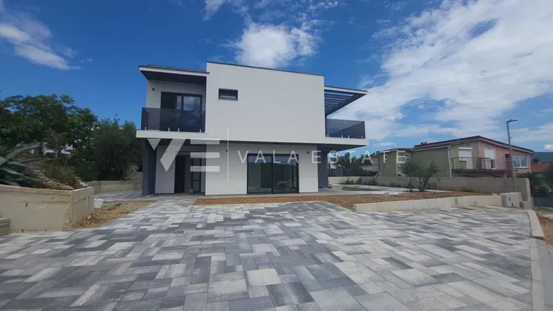 NEW MODERN VILLA WITH SWIMMING POOL AND SEA VIEW – 2