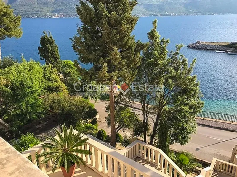 Korčula-sziget – Korčula város, kővilla közvetlenül a tengerparton, eladó – 2