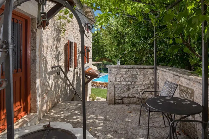 House Tinjan, 180m2 – 3