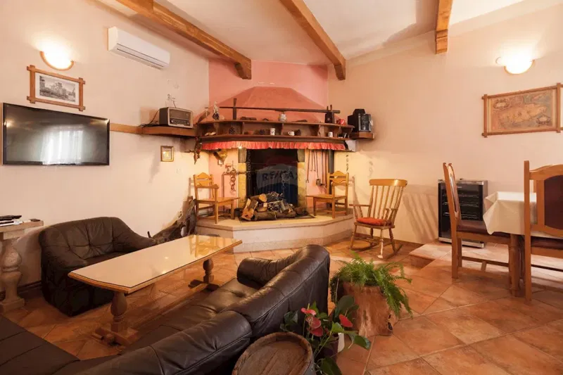 House Banjole, Medulin, 725m2 – 3