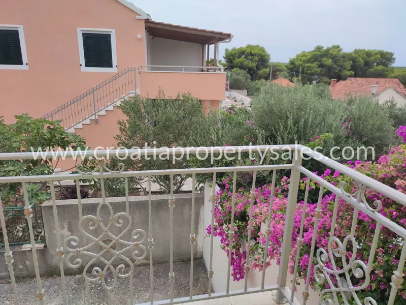 Brac, house for sale, 150.000 € – 2