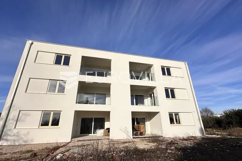 Istria, Poreč, three bedroom apartment in a new building with a sea view, net usable area 112,47 m² – 2