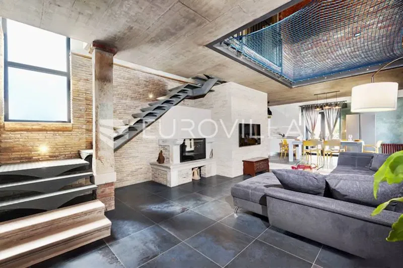 Rovinj, wider surroundings of Rovinj, special detached house 200 m² – 2