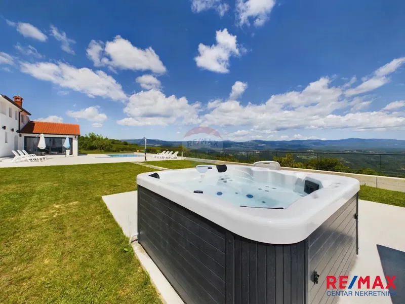 Дом Vrh, Buzet, 230m2 – 2
