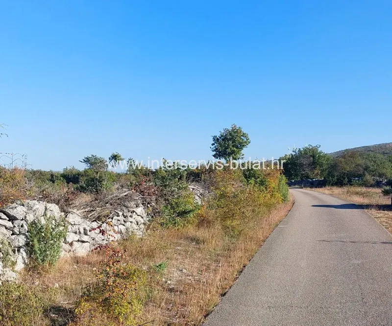 .::: Building land in Radonić :::. – 2