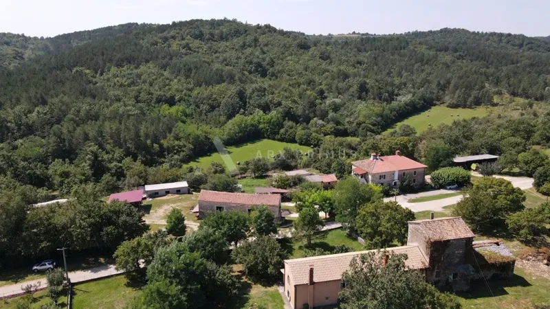 Istrian stone house in a quiet location, Dubci – 2
