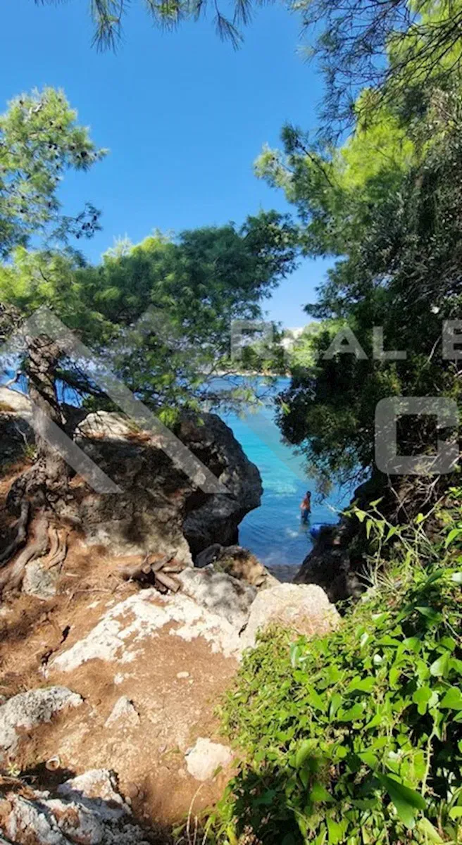 Nieruchomości Omiš - Działka budowlana w doskonałej lokalizacji blisko morza i plaż, Riwiera Omiška, na sprzedaż – 2