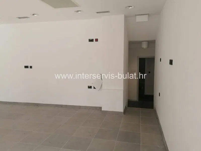 .::: Office space for rent in Šibenik, 59m2 :::. – 2