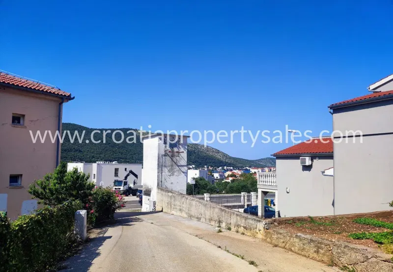 Sibenik, building land for sale, 95.000 € – 3