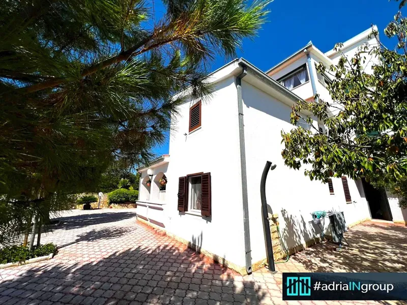 Vinišće (Uvala Lubljeva) BUILDING WITH 6 APARTMENTS / SWIMMING POOL/ video/ read description – 3