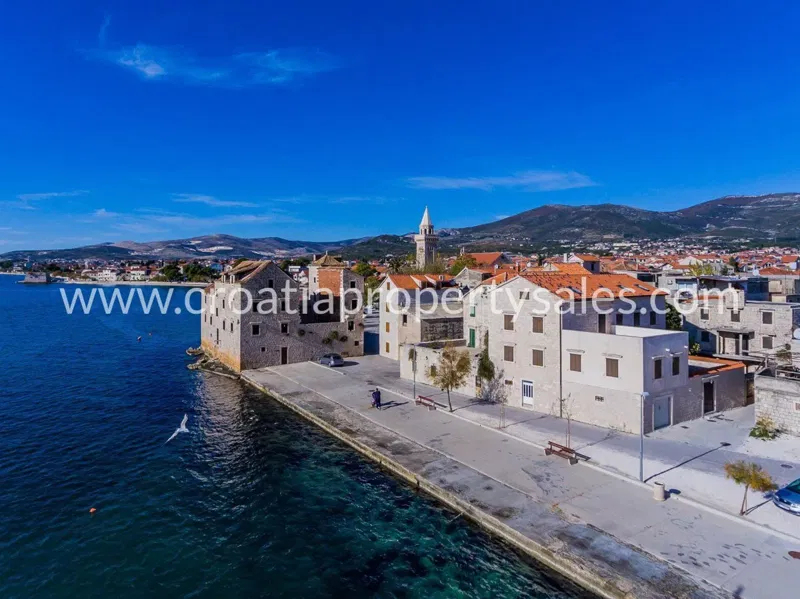 Kastela, old stone house for sale, 1.235.000 € – 2