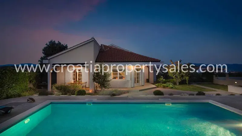 Sibenik, villa for sale, 1.400.000 € – 2