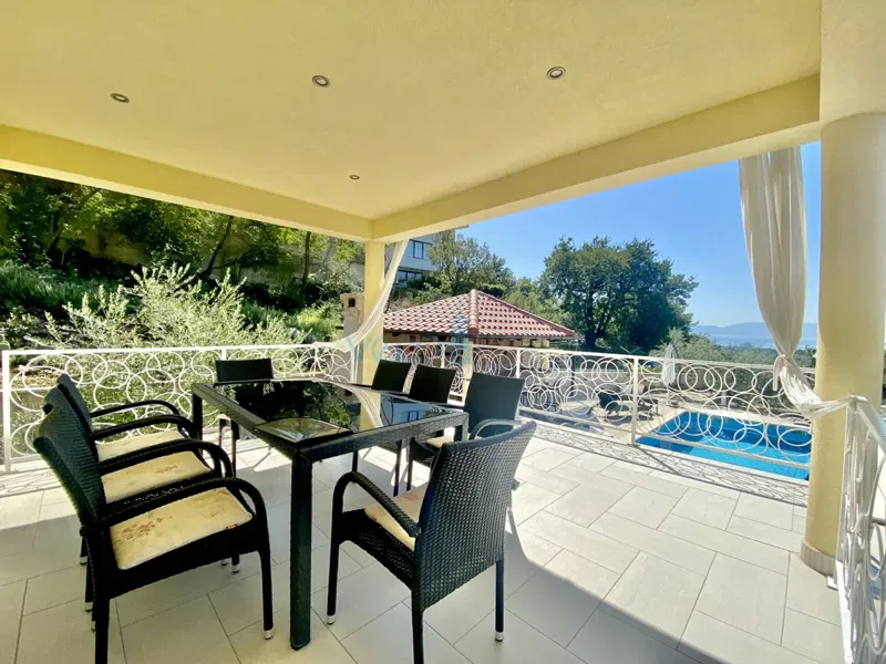 Omišalj, villa indipendente in posizione intima con vista aperta sul mare e sui dintorni, in vendita – 2