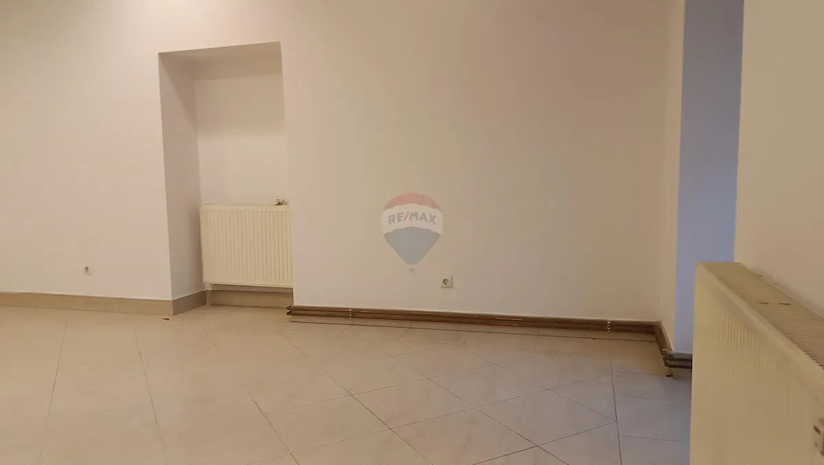 Poslovni prostor u centru Ogulina 35m2 -iznajmljivanje
