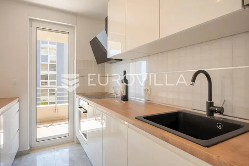 Split, Zenta, four, room apartment for rent untill summer – 3