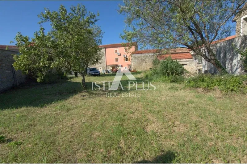 TERRENO CON PERMESSO DI COSTRUIRE PER LA COSTRUZIONE DI UNA FORNITURA - DINTORNI DI BUJE – 3