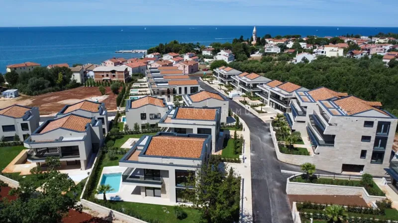 Superb villa with pool near the sea, Umag – 3