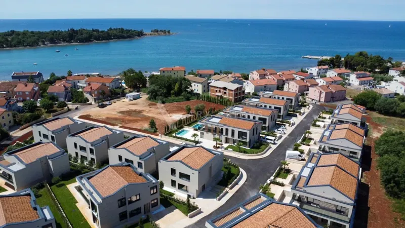Superb villa with pool near the sea, Umag – 2