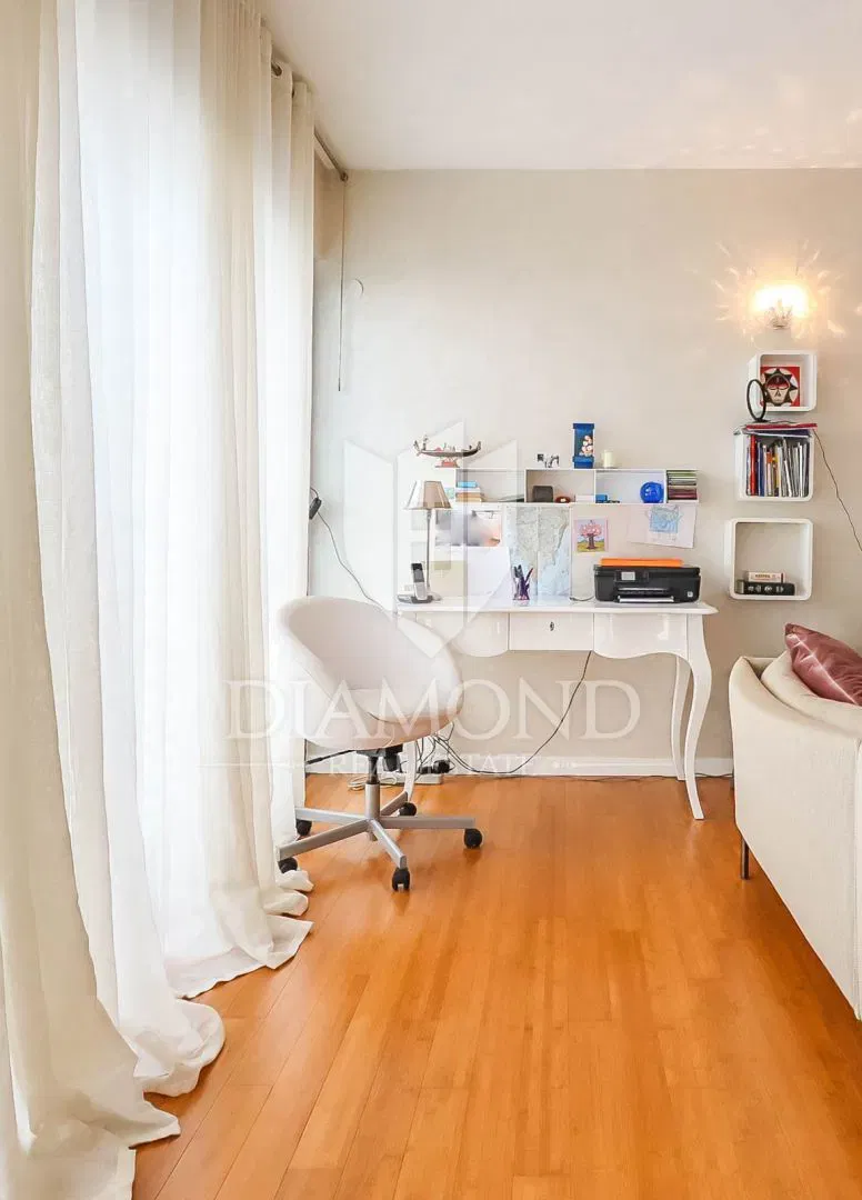 Luxury apartment in a prestigious location in Rovinj – 3