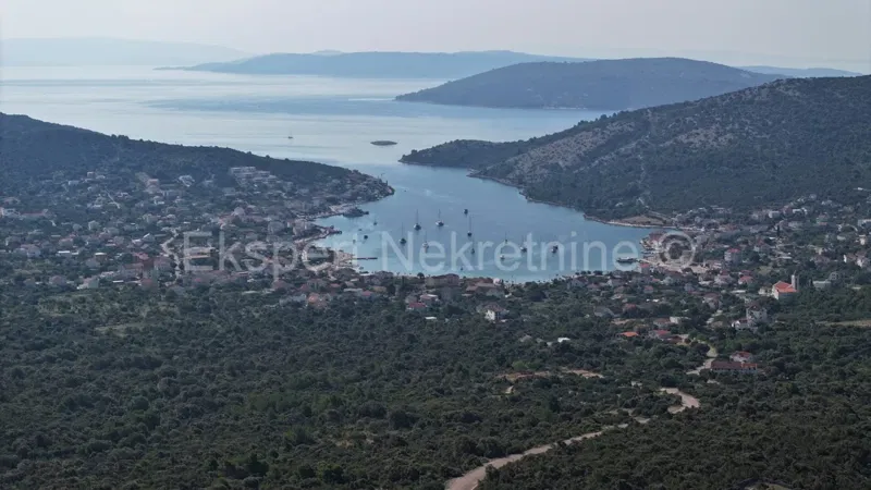 Land Vinišće – 2