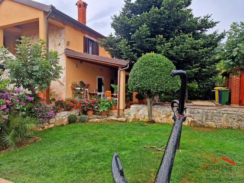Banjole, house with restaurant, sea view – 3