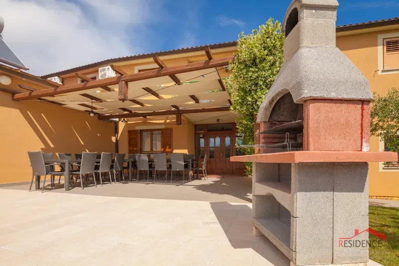 Banjole, holiday house with swimming pool and hall – 2