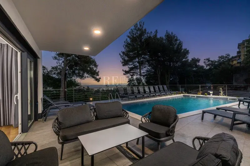 MOŠĆENIČKA DRAGA- Exclusive villa with a sea view – 2