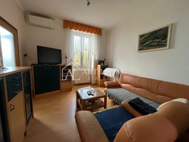 Umag, atraktivan stan u prizemlju s vrtom 100 metara od mora – 2