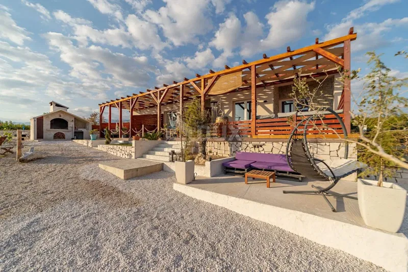 ZADAR, DINTORNI - Casa con vista mare, 3 unità abitative! – 3