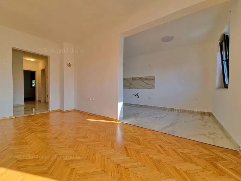 Island of Krk, Malinska, apartment for sale in an excellent location, 200 m from the sea! – 3