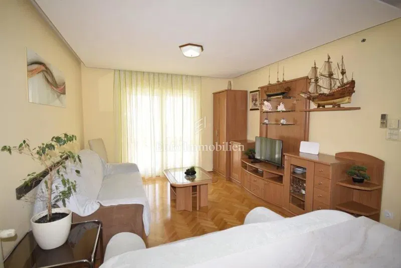 Murter - casa con quattro appartamenti – 3