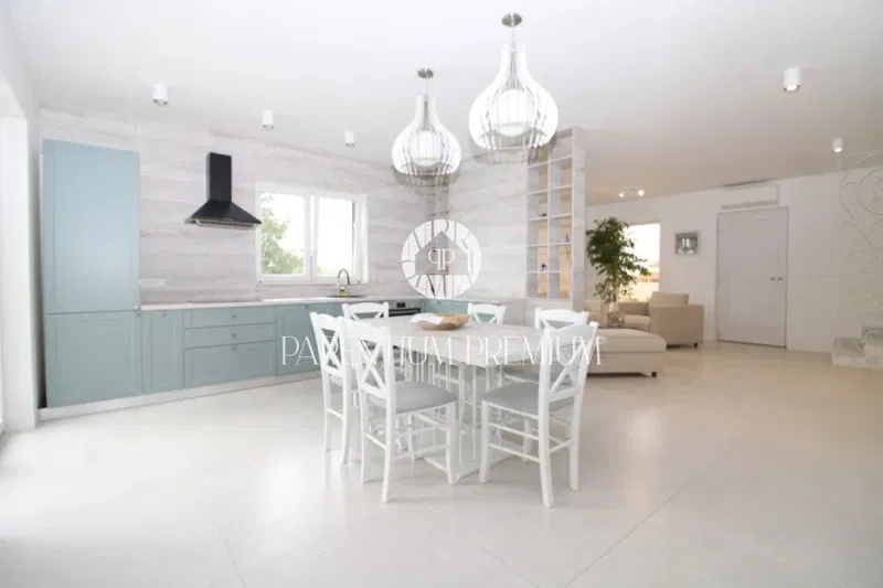 Exclusive villa with pool - Your oasis of elegance – 2