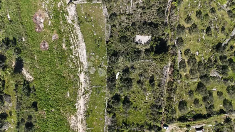 Föld Vodice, 640m2 – 3